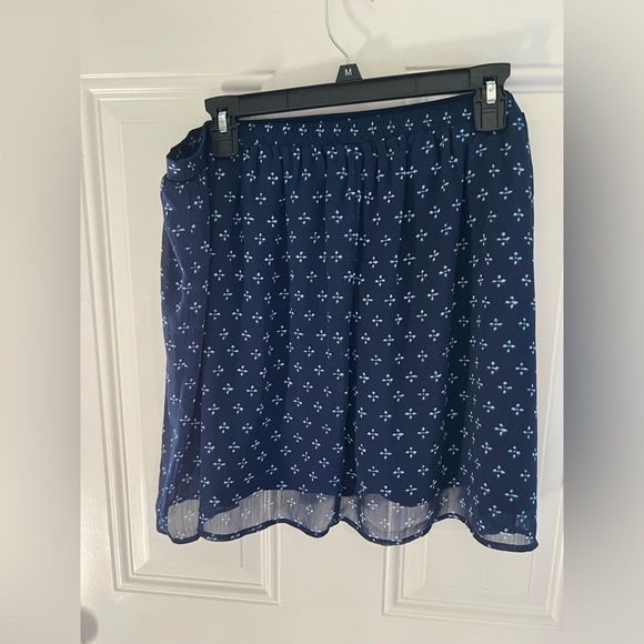 Old Navy Dark Blue Skater Skirt with White Pattern - Picture 4 of 4